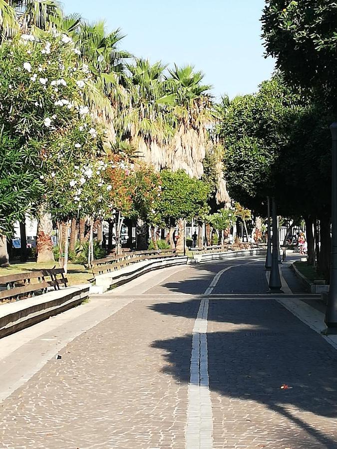 Il Sogno... Acomodação com café da manhã Salerno Exterior foto