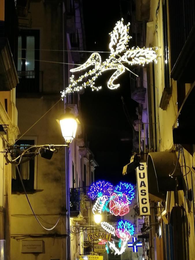 Il Sogno... Acomodação com café da manhã Salerno Exterior foto